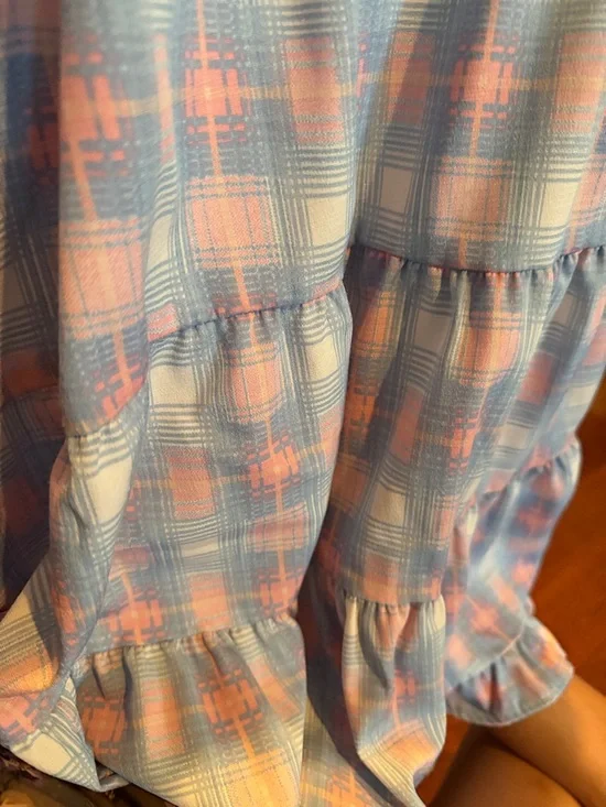 Women's Asymmetrical Tiered V-Neck Dress in Light Blue and Pink - Picture 4 of 4